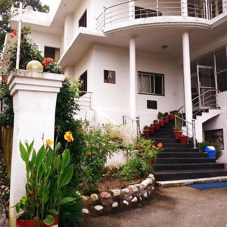 Hotel Hill Palace 考萨尼 外观 照片