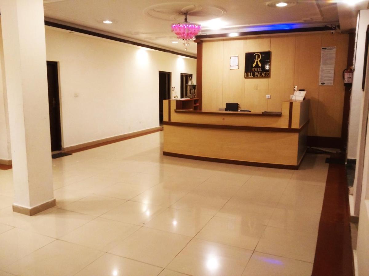 Hotel Hill Palace 考萨尼 外观 照片